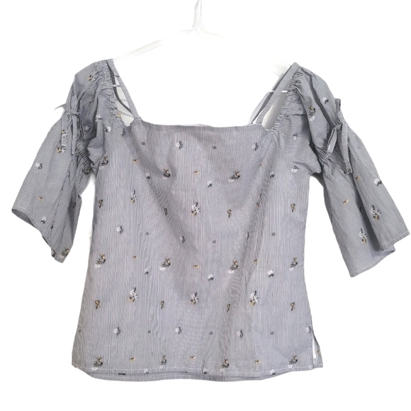 Cooper & Ella Cold Shoulder Top - Picture 3 of 7